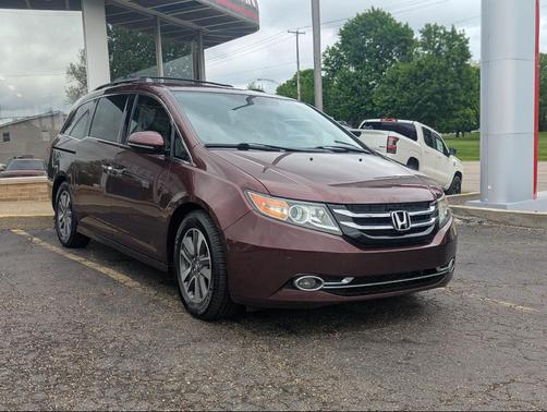 Dark Cherry Pearl 2014 Honda Odyssey Touring