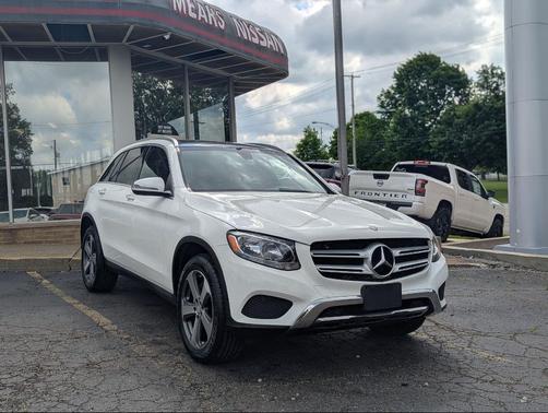 Polar White 2016 Mercedes-Benz GLC 300 4MATIC