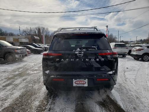 2025 Nissan Pathfinder SV 4WD