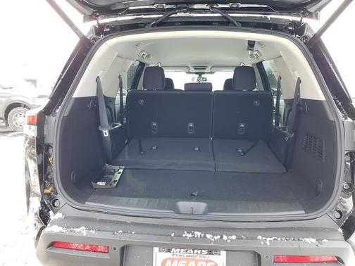 2025 Nissan Pathfinder SV 4WD