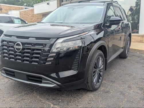 Super Black 2026 Nissan Pathfinder SL
