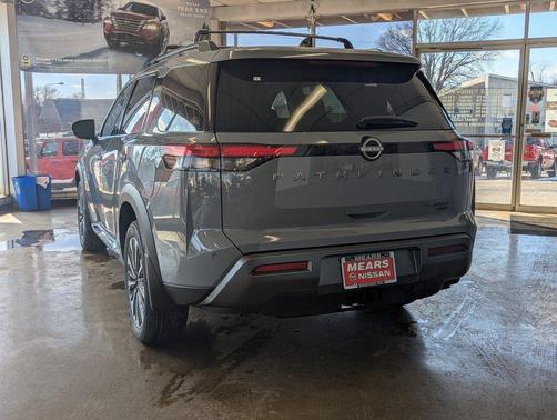 Boulder Gray Pearl 2026 Nissan Pathfinder Platinum
