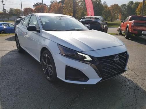 2025 Nissan Altima SR AWD