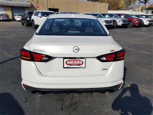 2025 Nissan Altima SR AWD