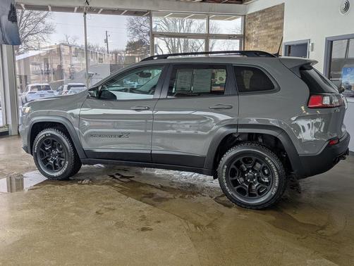 2022 Jeep Cherokee X 4x4