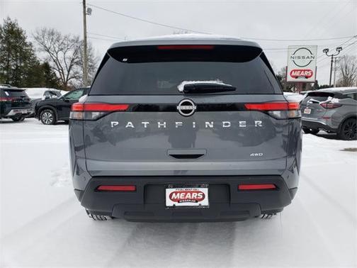 2025 Nissan Pathfinder S 4WD
