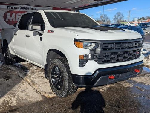 2022 Chevrolet Silverado 1500 Custom Trail Boss