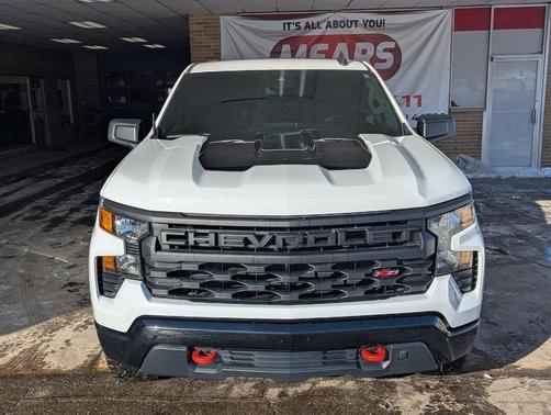 2022 Chevrolet Silverado 1500 Custom Trail Boss
