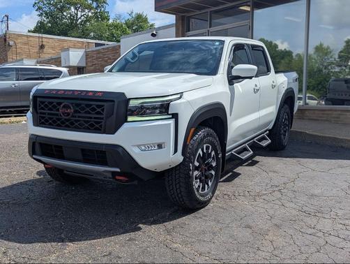 Glacier White 2023 Nissan Frontier PRO-4X