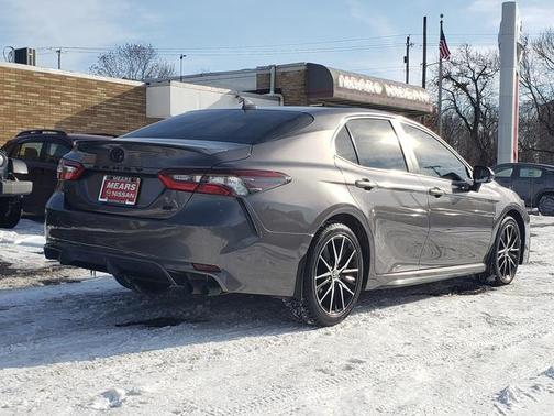 2023 Toyota Camry SE