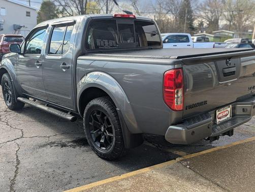 Gun Metallic 2019 Nissan Frontier SV