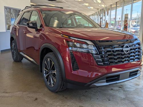 2026 Nissan Pathfinder Platinum