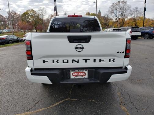 2026 Nissan Frontier SV