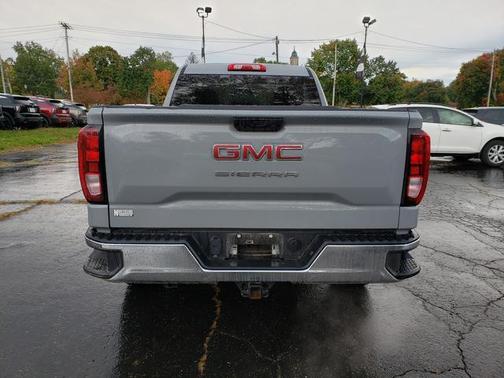 2024 GMC Sierra 1500 Pro