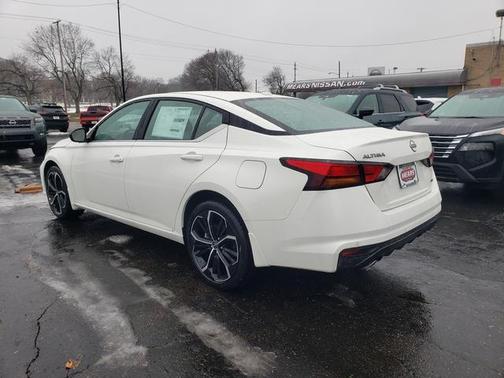 2025 Nissan Altima SR AWD