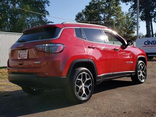 2024 Jeep Compass Latitude