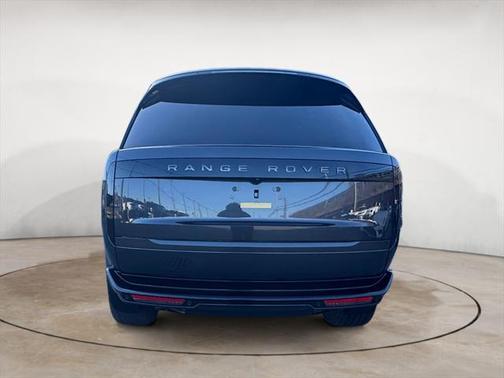 2025 Land Rover Range Rover P530 SE 7 Seat