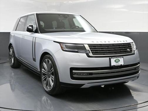 2025 Land Rover Range Rover P530 SE