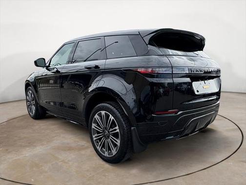 2026 Land Rover Range Rover Evoque Dynamic SE