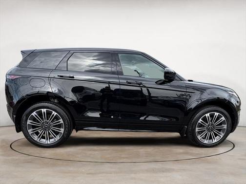 2026 Land Rover Range Rover Evoque Dynamic SE