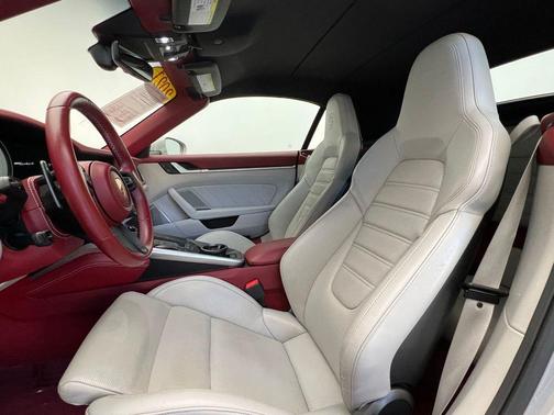 2021 Porsche 911 Turbo S