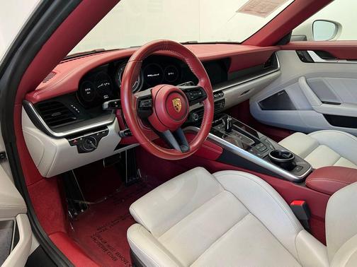 2021 Porsche 911 Turbo S