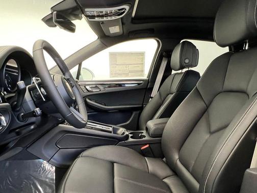 2026 Porsche Macan T