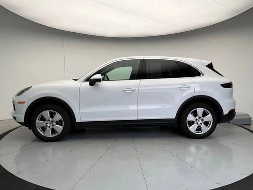 2023 Porsche Cayenne 