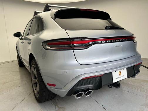 2025 Porsche Macan