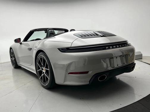 Chalk 2025 Porsche 911