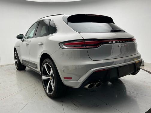 2023 Porsche Macan 