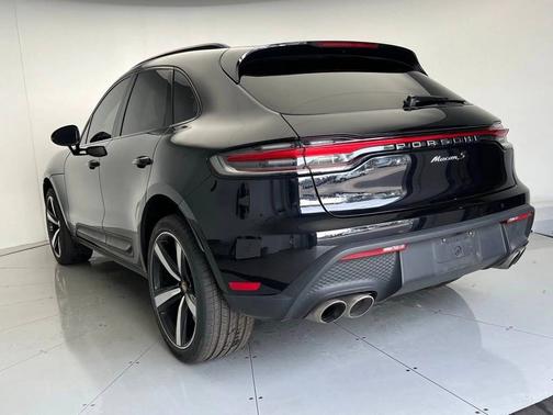2023 Porsche Macan 