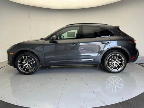 2025 Porsche Macan 