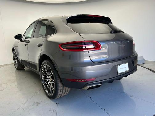 2018 Porsche Macan Sport Edition