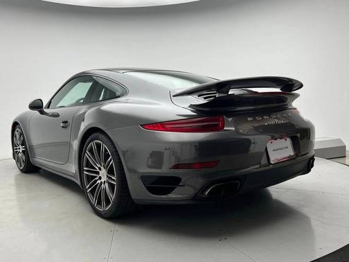 Agate Grey Metallic 2015 Porsche 911