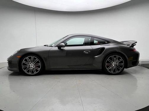 Agate Grey Metallic 2015 Porsche 911