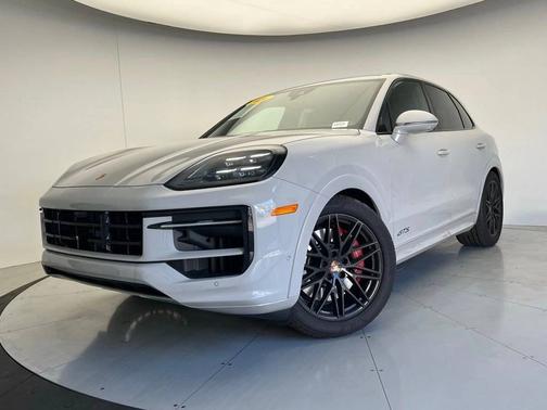 2026 Porsche Cayenne 