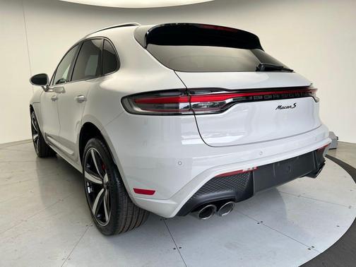 2025 Porsche Macan S