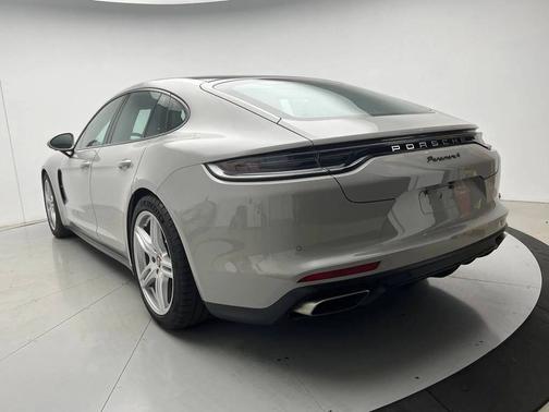 Chalk 2023 Porsche Panamera