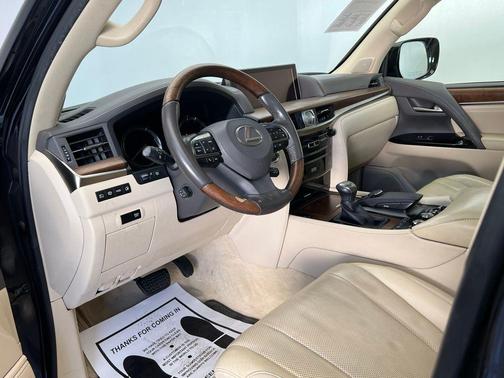 2016 Lexus LX 570 Base