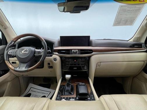 2016 Lexus LX 570 Base