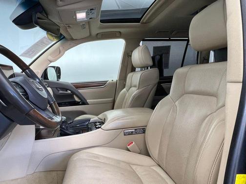 2016 Lexus LX 570 Base