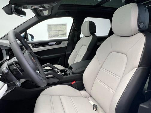 2025 Porsche Cayenne Cayenne