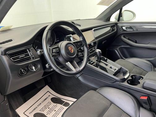 2024 Porsche Macan GTS