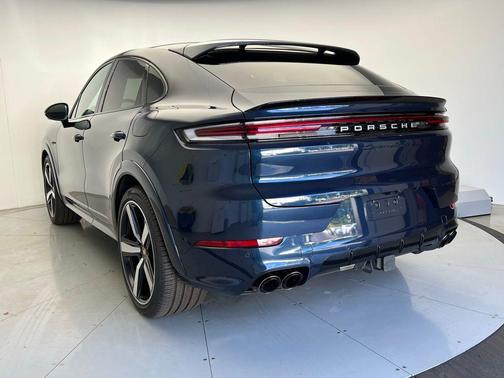 2024 Porsche Cayenne Turbo