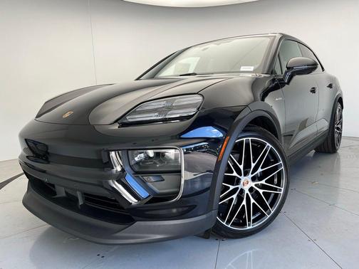2025 Porsche Macan 4