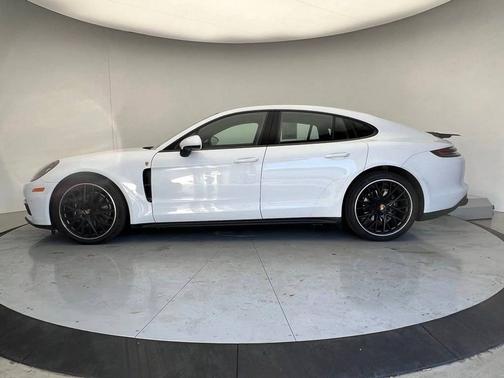 Carrara White Metallic 2020 Porsche Panamera