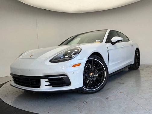 Carrara White Metallic 2020 Porsche Panamera