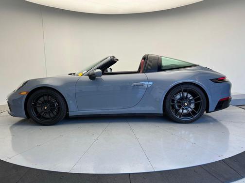 2024 Porsche 911 Targa 4S