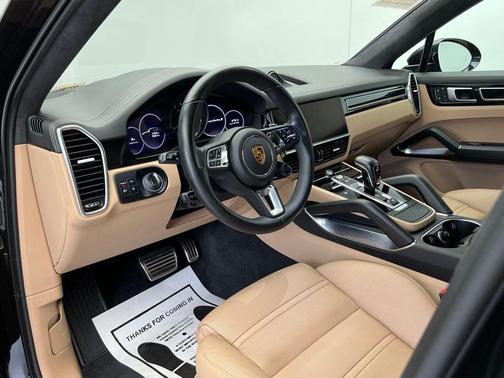 2022 Porsche Cayenne Turbo S